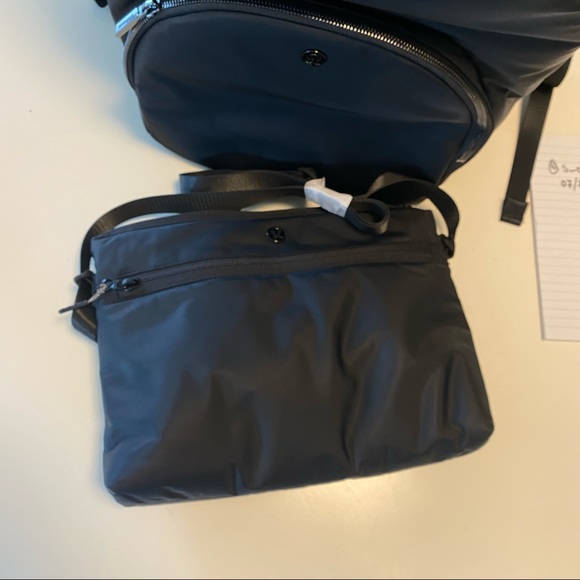 Lululemon New Parent Backpack 17L - Picture 8 of 9